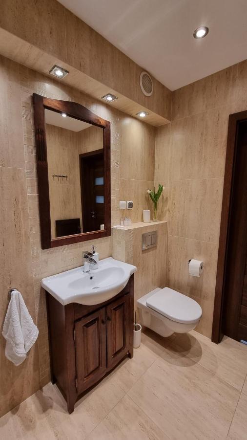 Two Garden Apartment, Apartament Z Dwoma Tarasami I Ogrodkami Polanica-Zdroj Luaran gambar