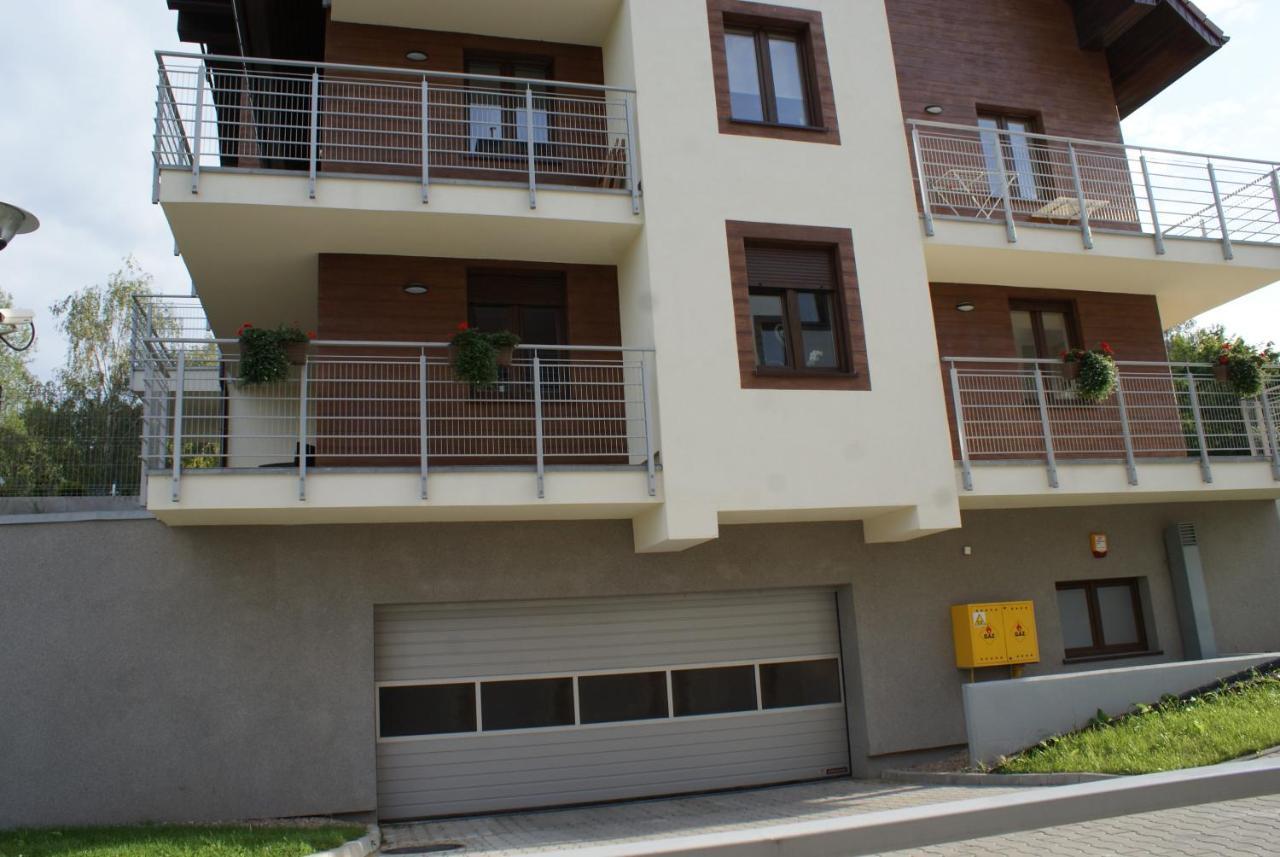 Two Garden Apartment, Apartament Z Dwoma Tarasami I Ogrodkami Polanica-Zdroj Luaran gambar