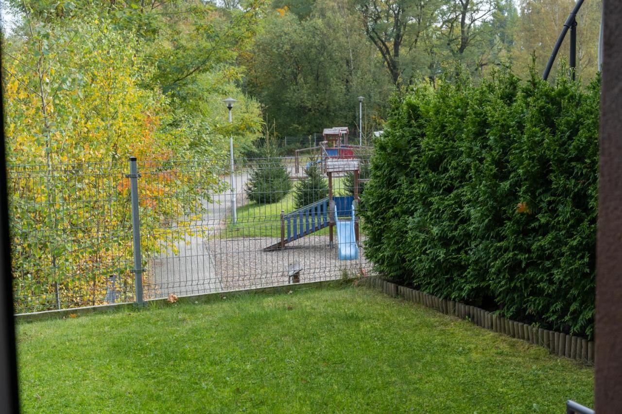 Two Garden Apartment, Apartament Z Dwoma Tarasami I Ogrodkami Polanica-Zdroj Luaran gambar